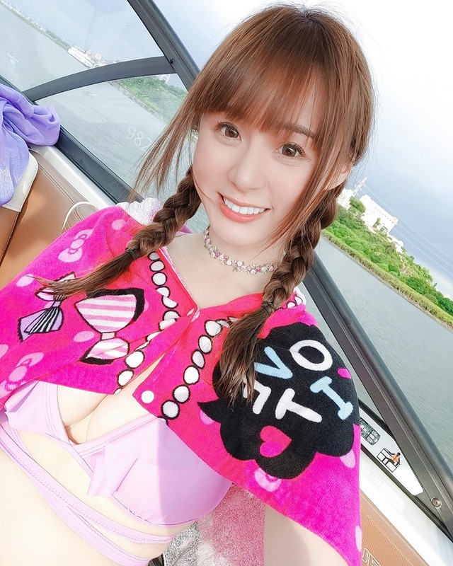 Samantha swimsuit with super body.-第1章-图片12