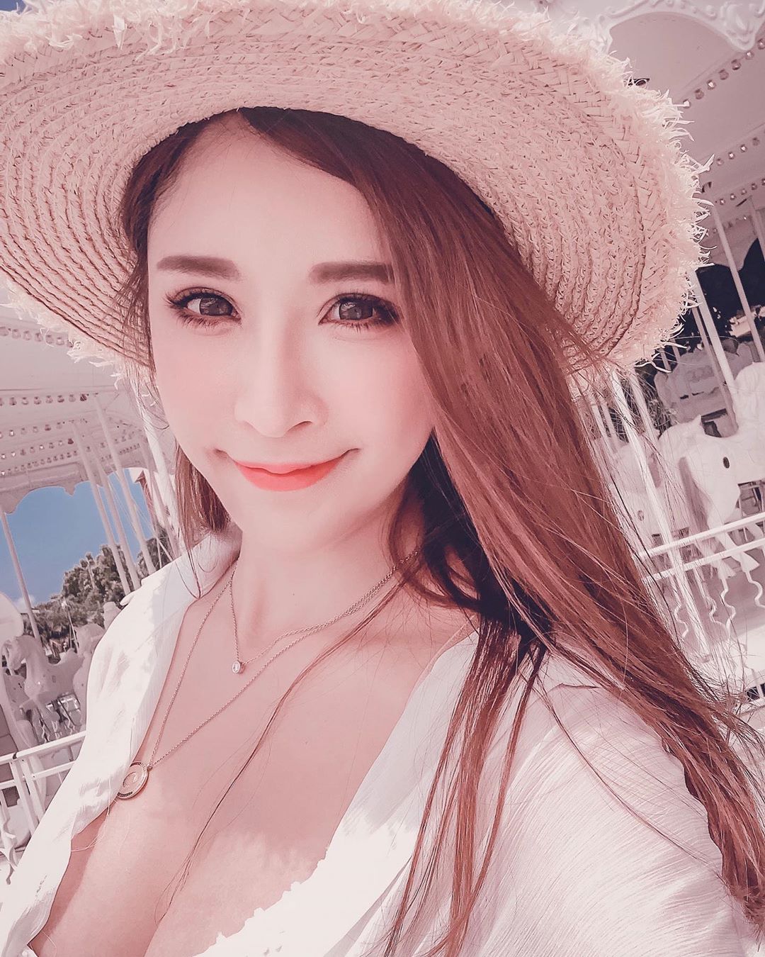 Chelsea漾 「雪白嫩膚+萌萌大眼」...有臉蛋又有身材-第1章-图片6