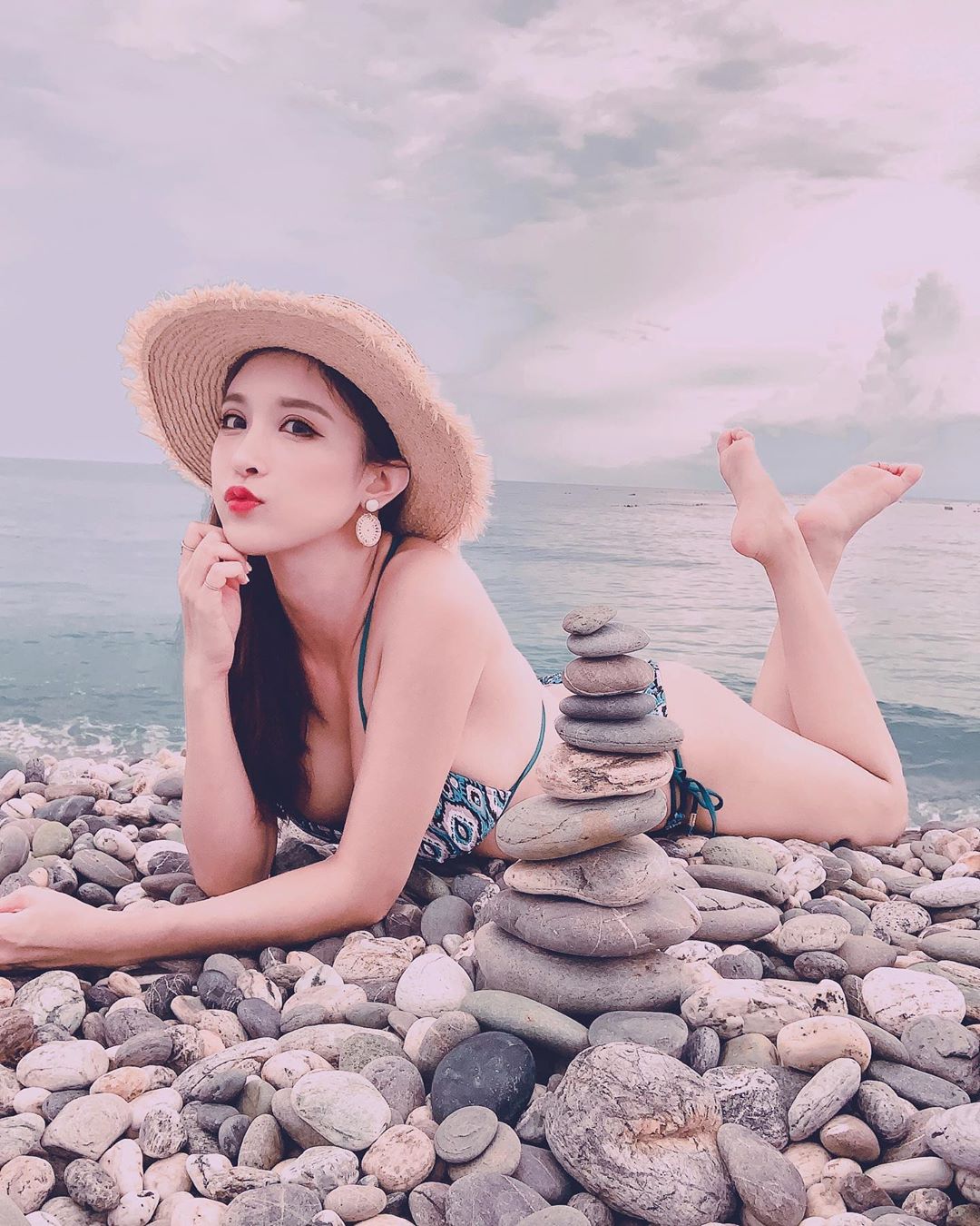 Chelsea漾 「雪白嫩膚+萌萌大眼」...有臉蛋又有身材-第1章-图片9