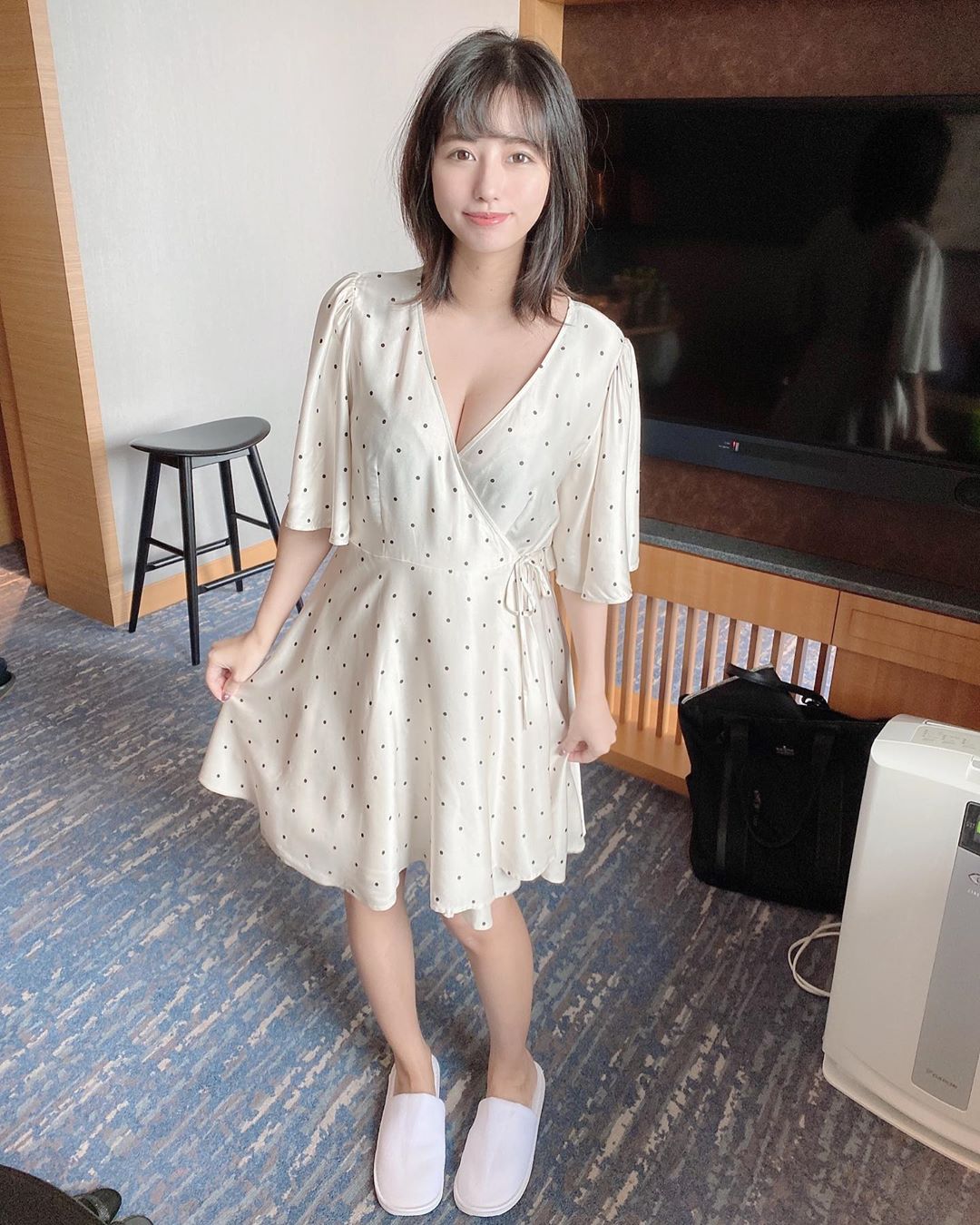 潘家儀Vanessa Pan 白皙美乳外加甜美大眼 看著都快要戀愛-第1章-图片4