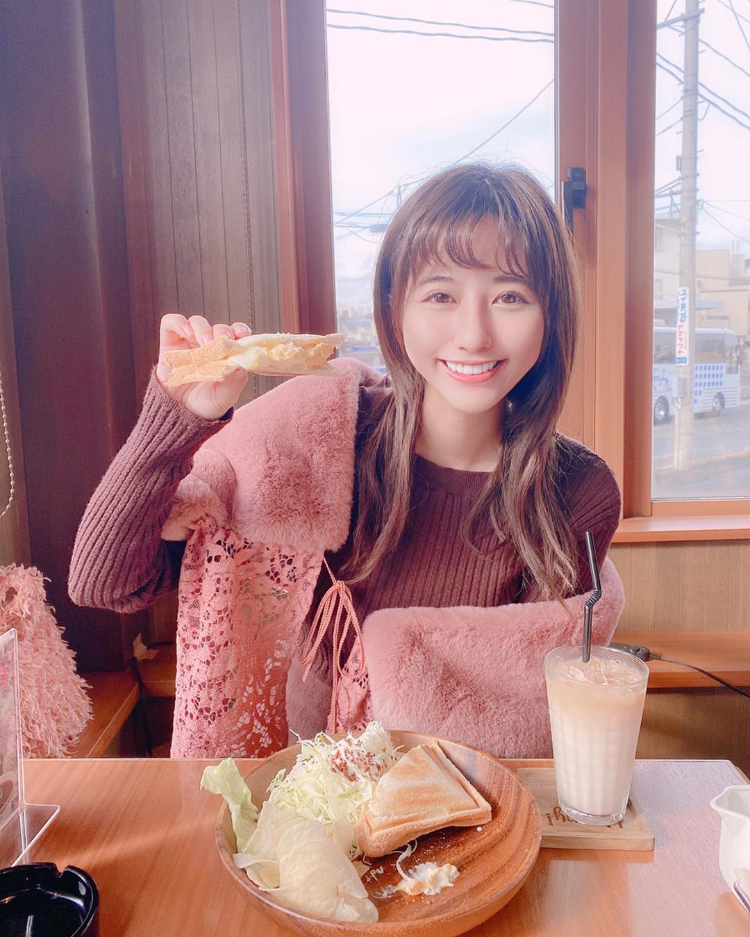 潘家儀Vanessa Pan 白皙美乳外加甜美大眼 看著都快要戀愛-第1章-图片5