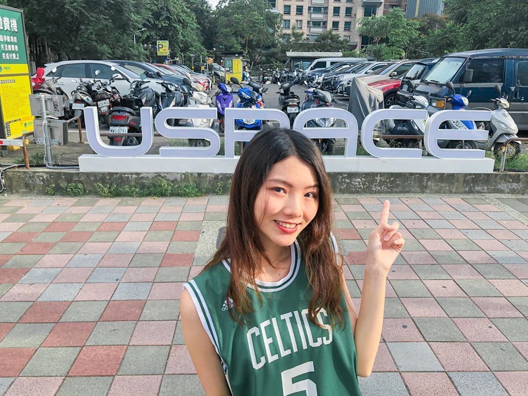 Yvonne 甜美小清新 小露性感就足以讓人陷下去-第1章-图片6