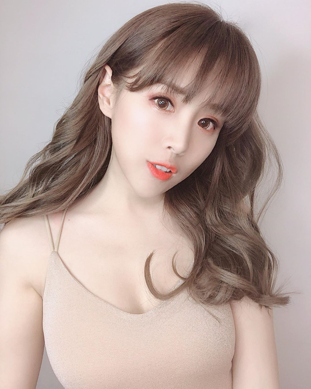 小恰子 高顏值外配上誘人的「美乳」網友暴動:鼻血快止不住啦!-第1章-图片8