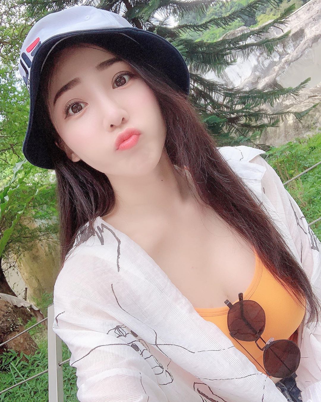 許薇安Vivi Hsu 曝光火辣美胸收服人心 ...-第1章-图片1