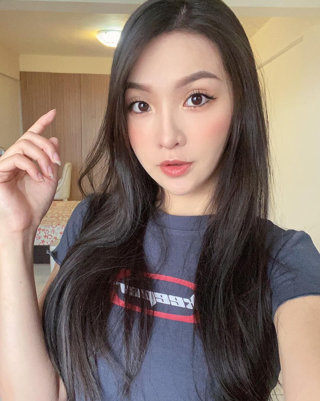 夏小芯 甜美嫩臉超勾魂加上身材實在太逆天了-第1章-图片7