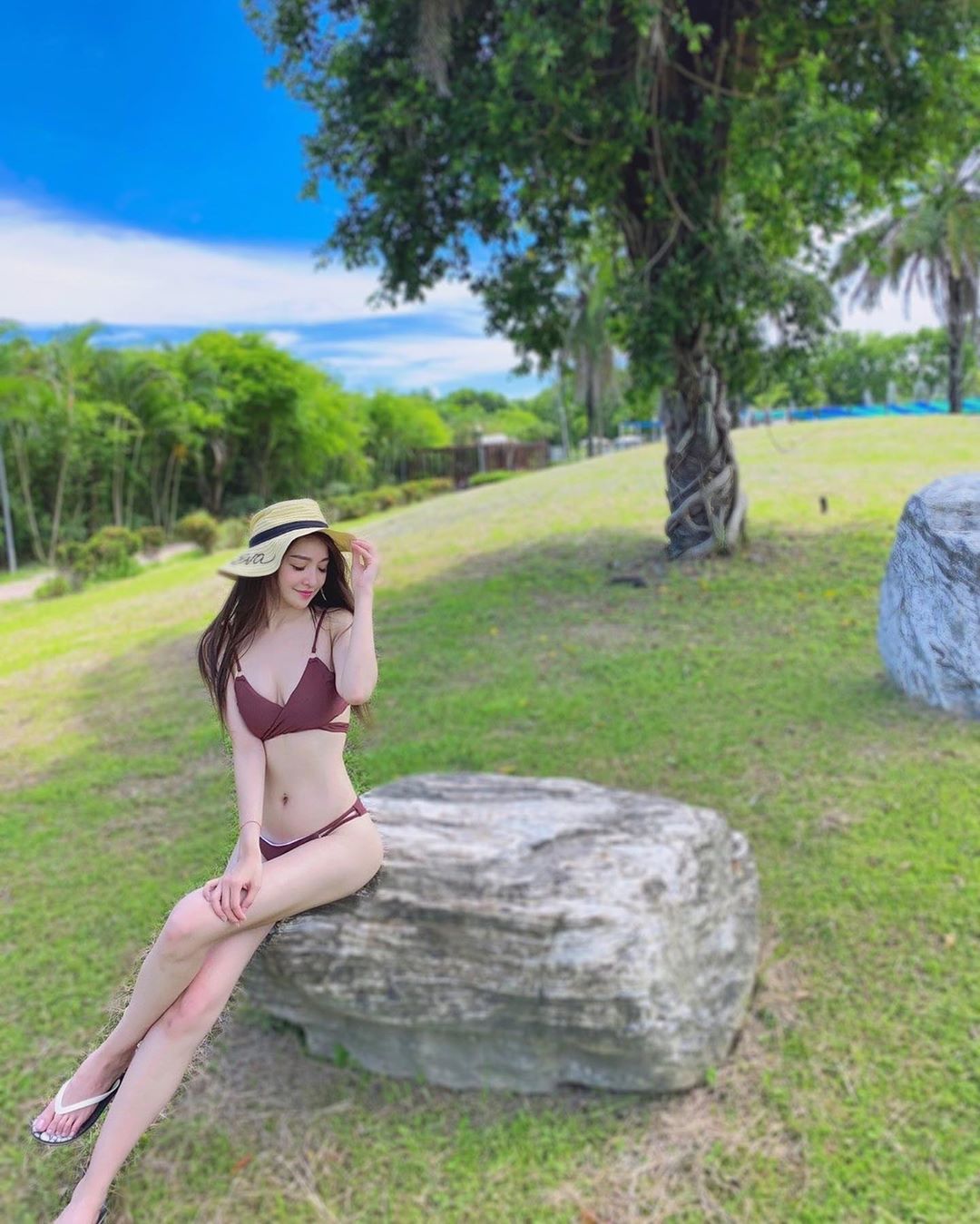 夏小芯 甜美嫩臉超勾魂加上身材實在太逆天了-第1章-图片8