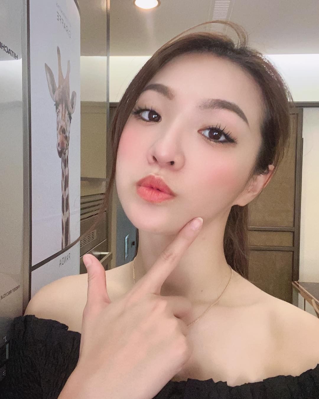 夏小芯 甜美嫩臉超勾魂加上身材實在太逆天了-第1章-图片12