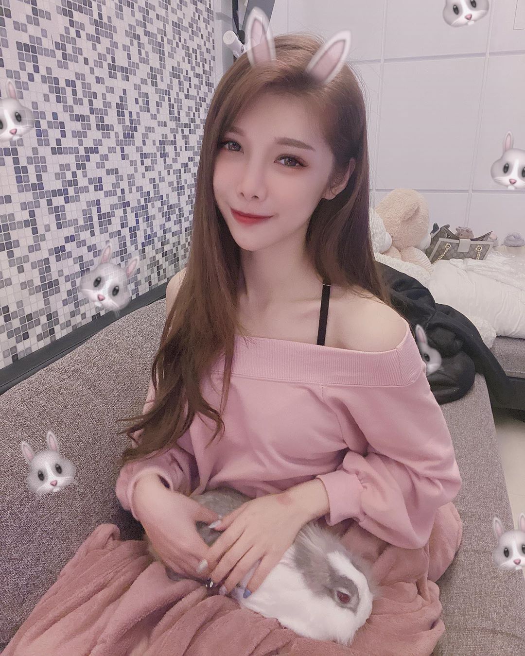 尤妝妝 外表看似冷艷內心熱誠-第1章-图片2