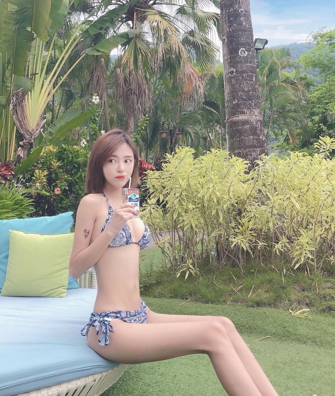 小辣椒 辣辣 「胸前奶量HEN飽滿」網友直呼：太夭壽-第1章-图片1