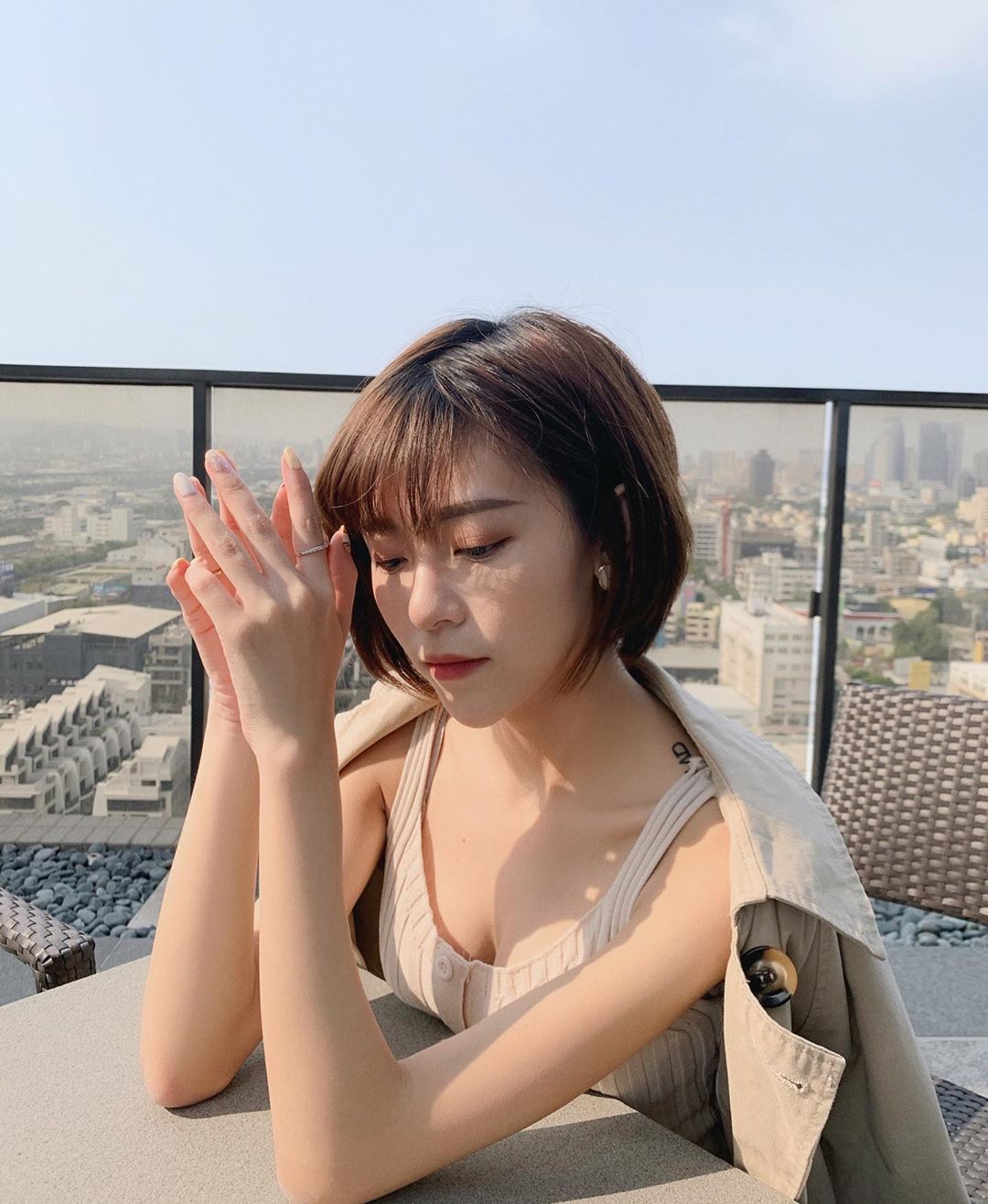 小辣椒 辣辣 「胸前奶量HEN飽滿」網友直呼：太夭壽-第1章-图片11