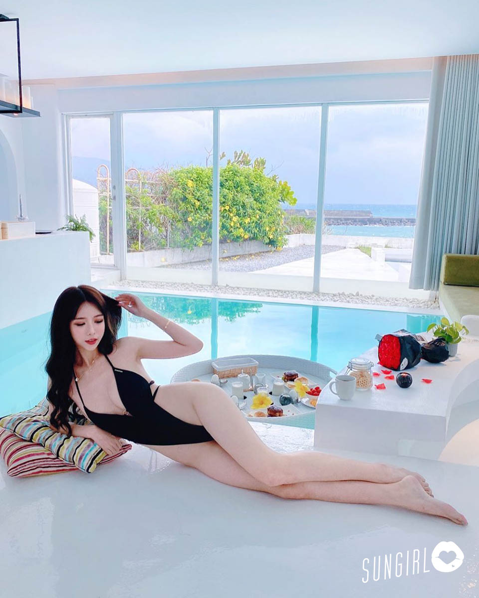 Yumi, free out of the country let the scourge water open the right sister take you to the holiday in Greece, screaming: good fire!-第1章-图片7