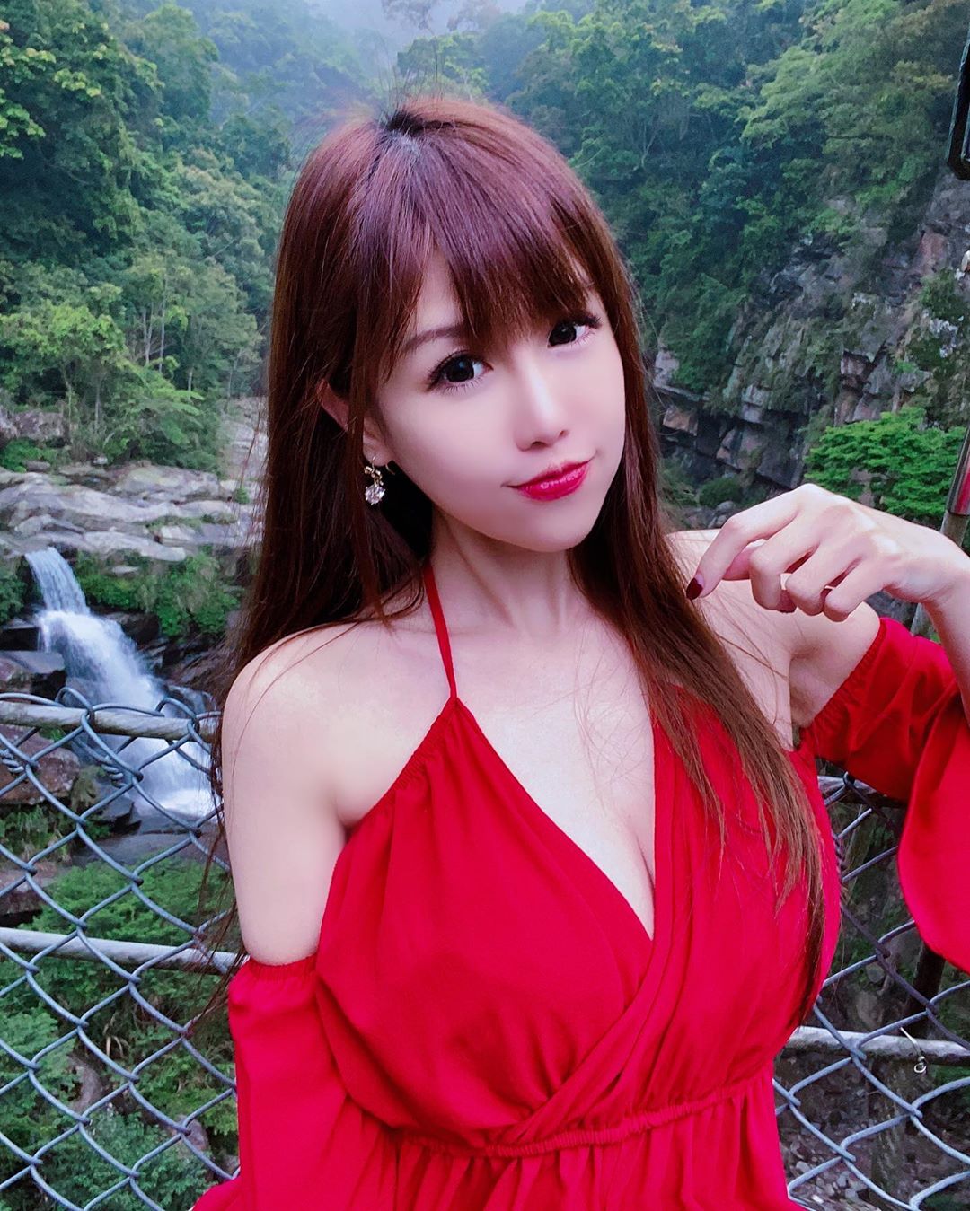 張云云 唯美內衣照「雪乳大解放」網友堪稱極品-第1章-图片4