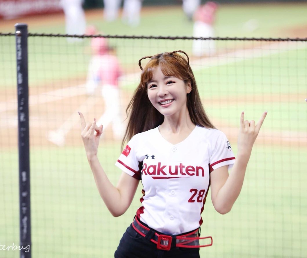 倪暄Eli 氣質系啦啦隊女神火力全開-第1章-图片15