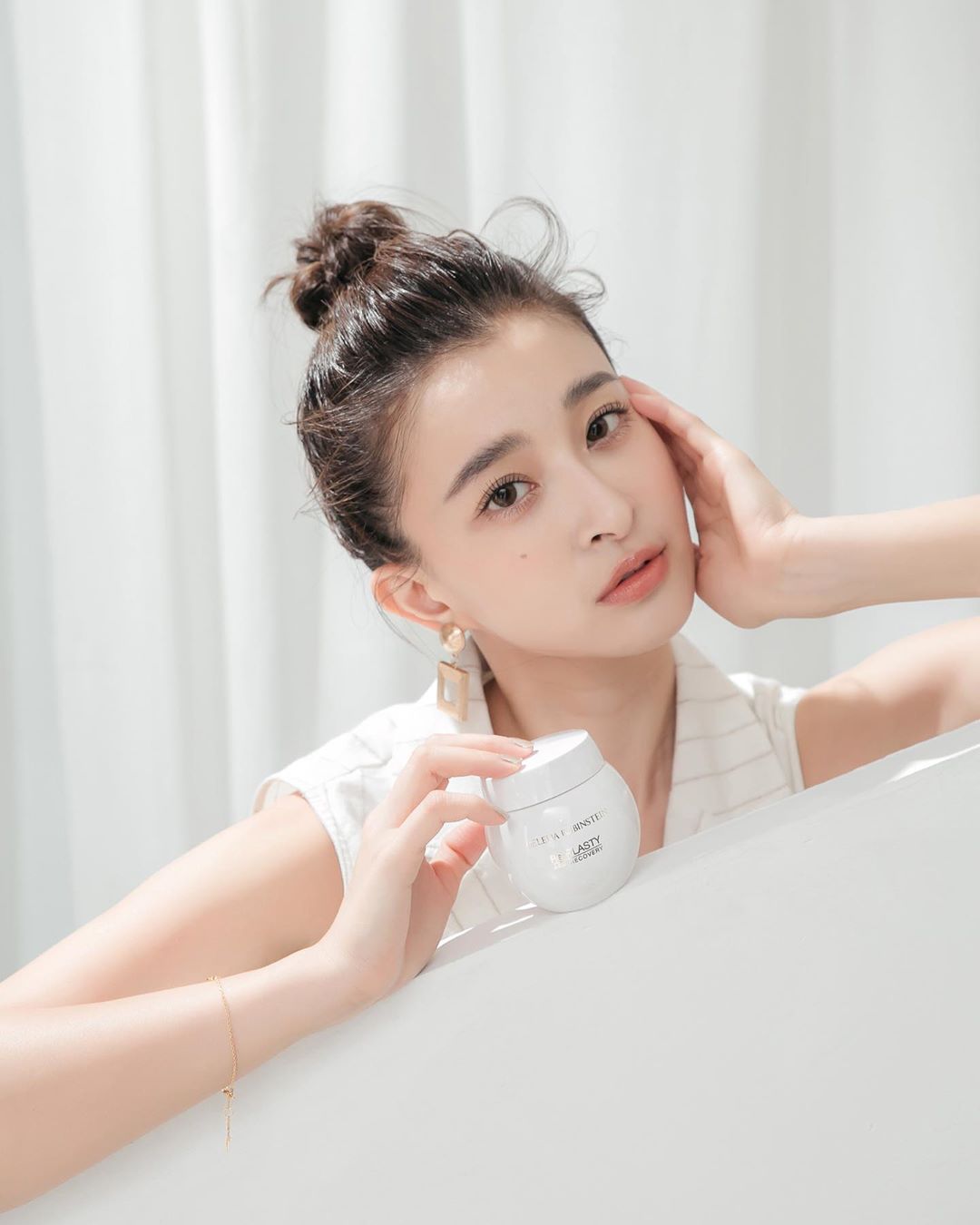 Kerina*薛妞妞 光是看著她的笑容就戀愛了.....-第1章-图片10