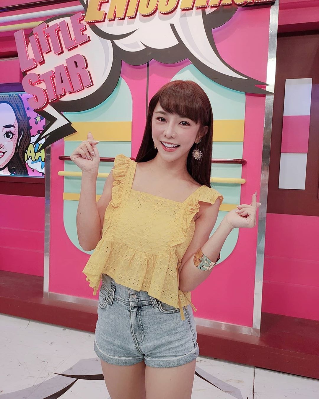 巫苡萱 D奶身材飽滿雪乳就快滿出來 ...-第1章-图片7