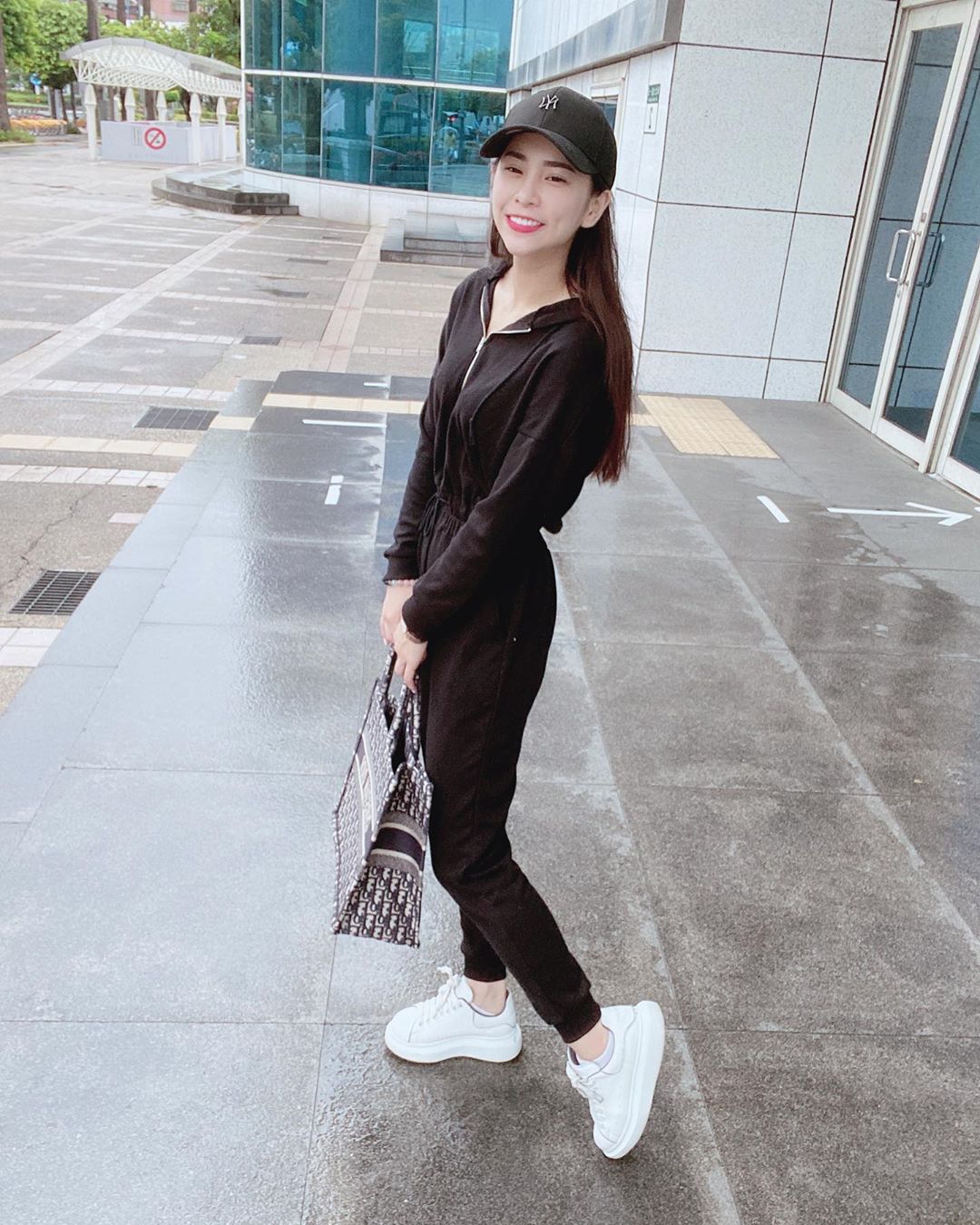 Sweatshirt sweetheart this body curve and skin good to satisfy her with strength-第1章-图片8