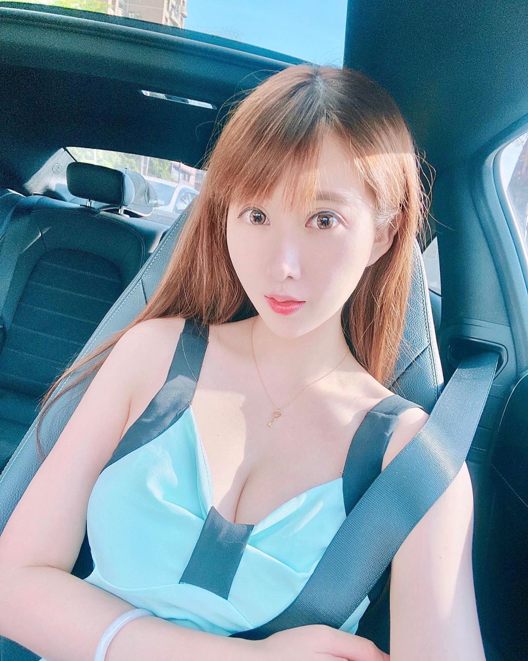 蕾兒 超狂雪乳露出...讓人看得暈頭轉向-第1章-图片7