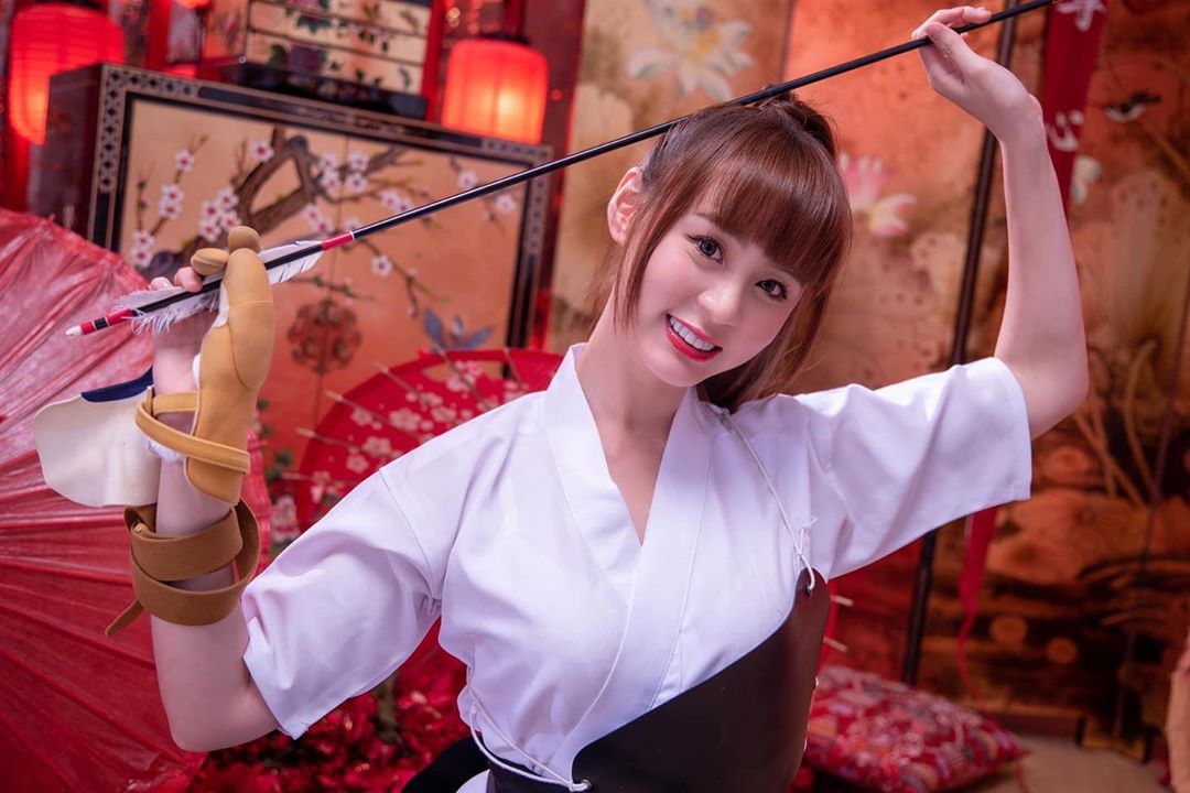 短今 火辣高挑身材！甜美露出雪白美肌誘惑-第1章-图片9