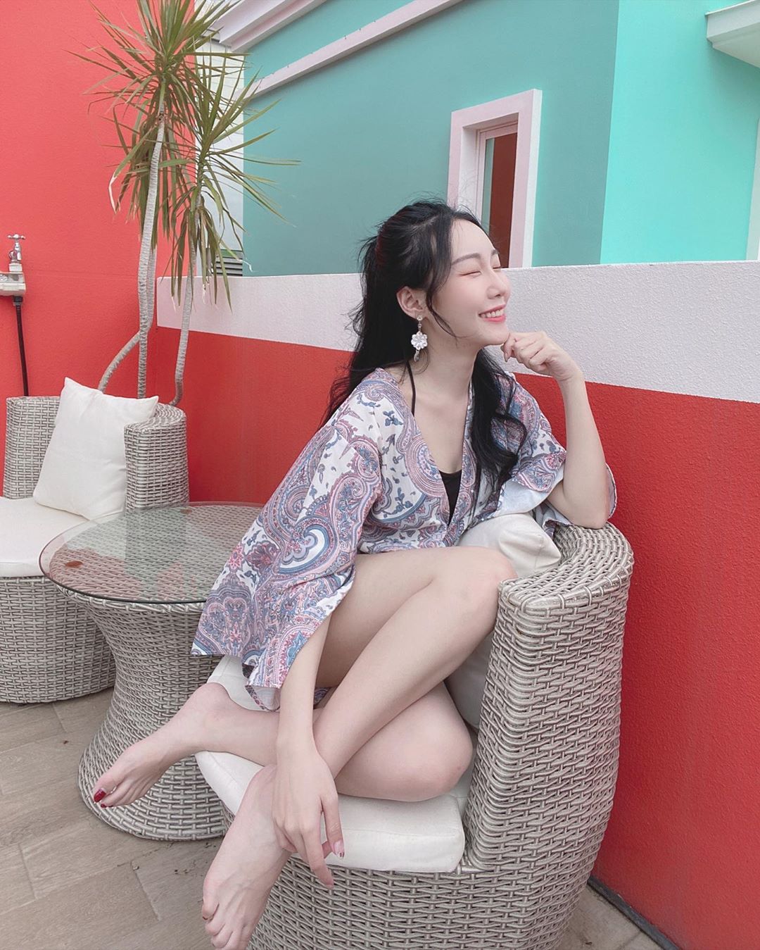 花兒林佳音 「神臉蛋+飽滿乳量」網暴動求開門-第1章-图片2