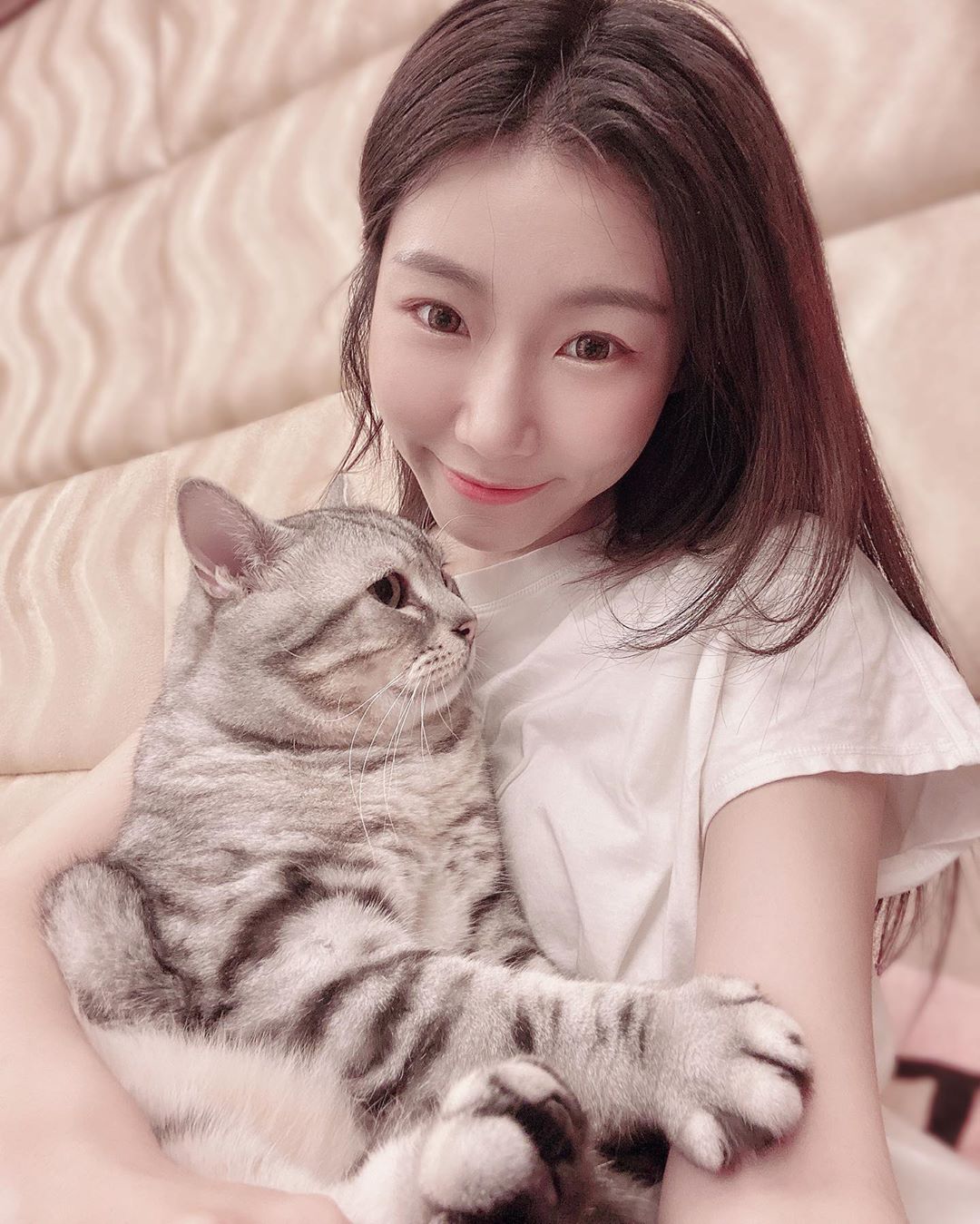 花兒林佳音 「神臉蛋+飽滿乳量」網暴動求開門-第1章-图片8