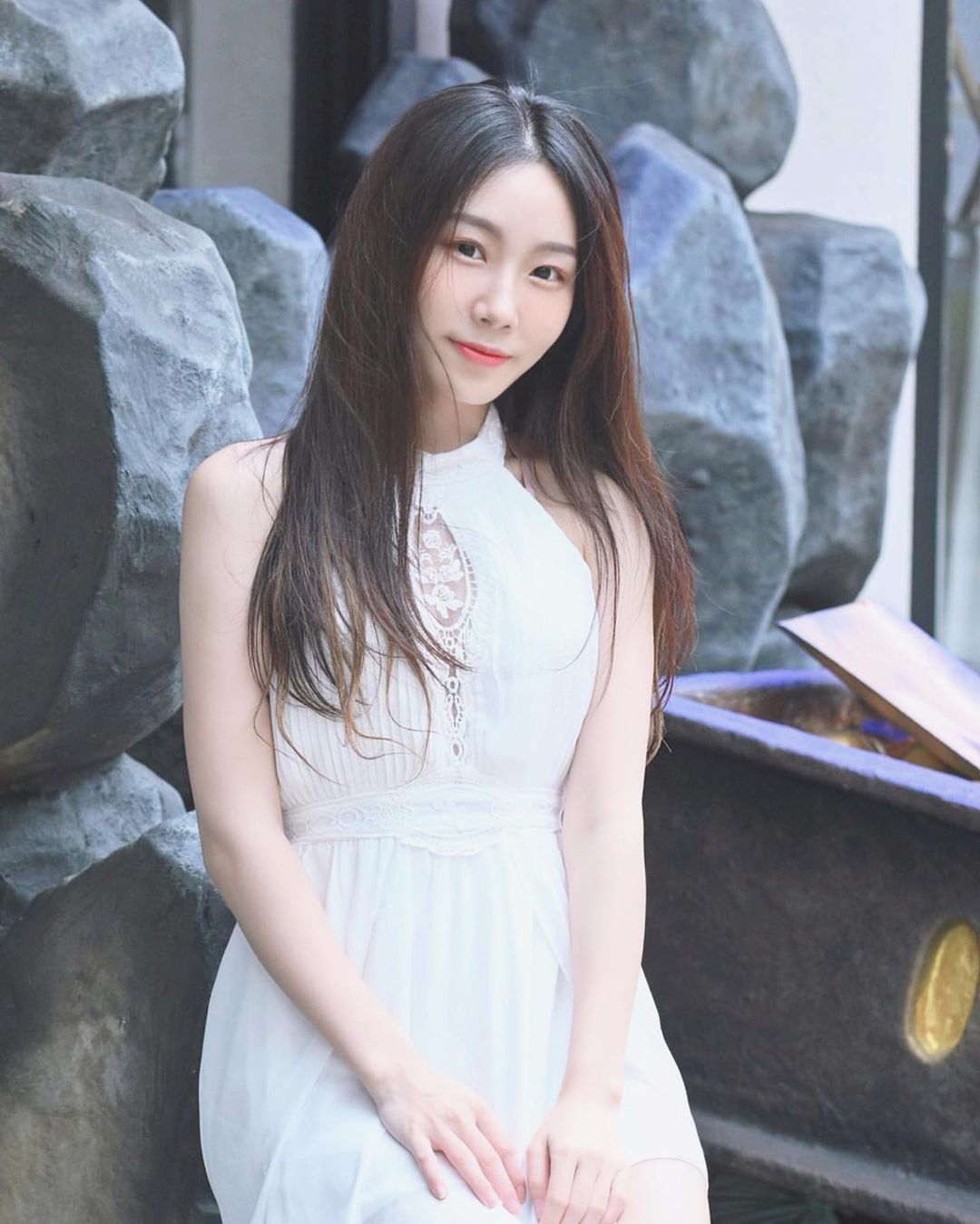 花兒林佳音 「神臉蛋+飽滿乳量」網暴動求開門-第1章-图片15