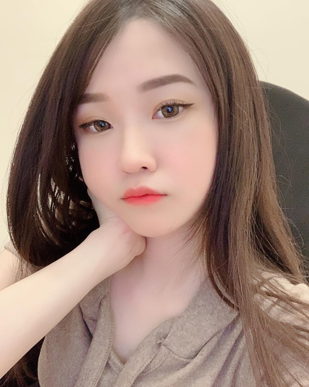 Chiu Tzu邱邱 正妹會計身材火爆驚人-第1章-图片5