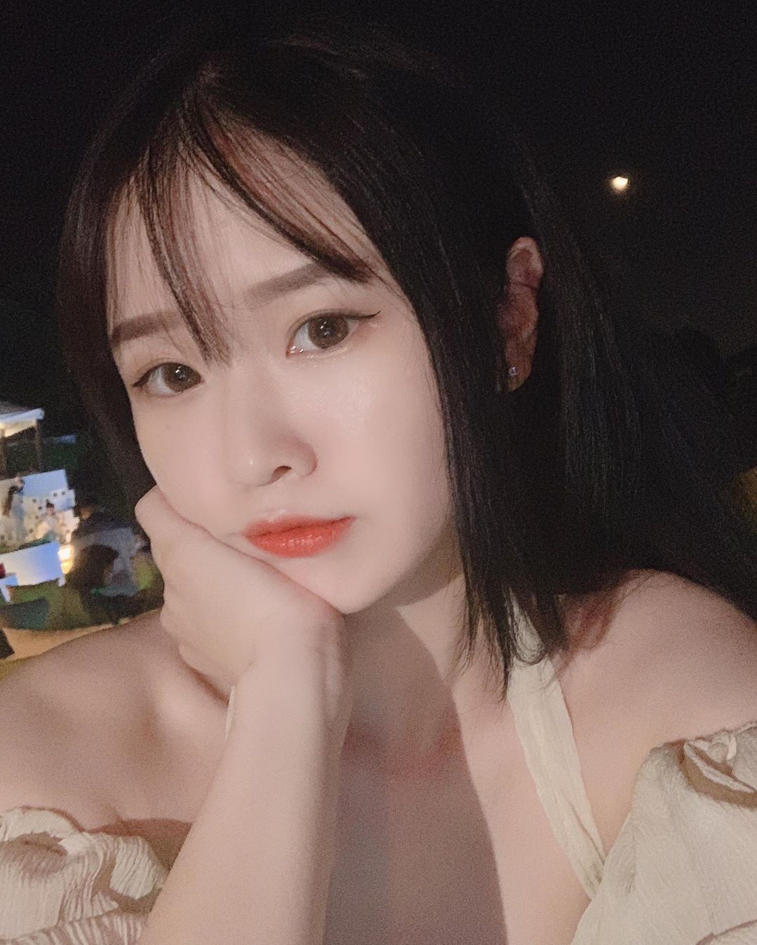 Chiu Tzu邱邱 正妹會計身材火爆驚人-第1章-图片7