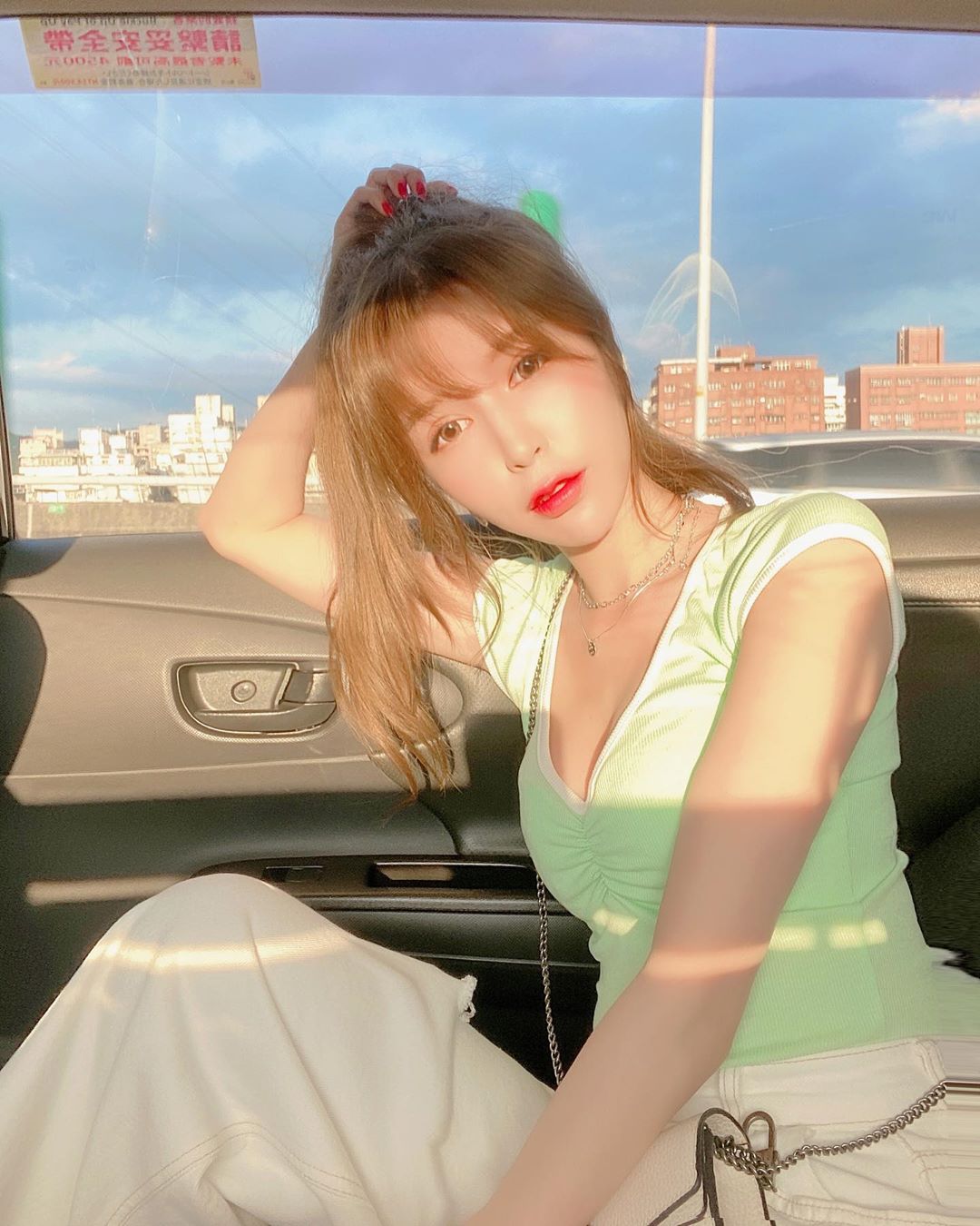 百萬直播主劉子瑜Vickybaby 好身材包不住-第1章-图片12