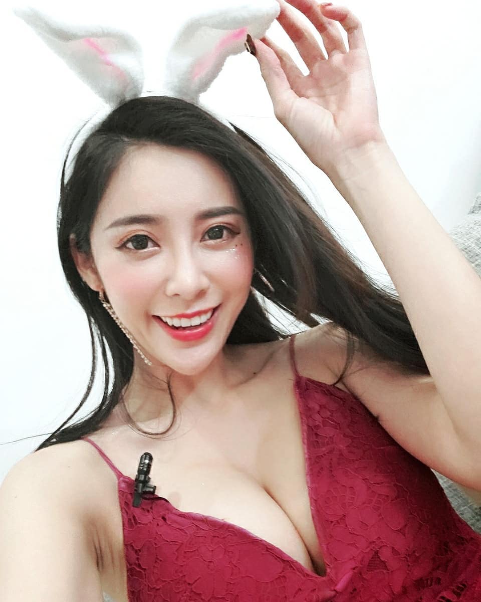 Momo盈熙 有著一股仙女氣質....甜美笑容讓網友戀愛-第1章-图片10