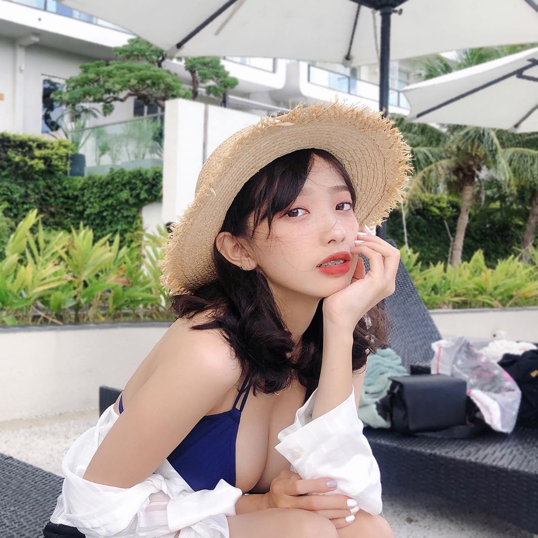 氣質妹子這身材真的太胸猛!~Erica-第1章-图片7