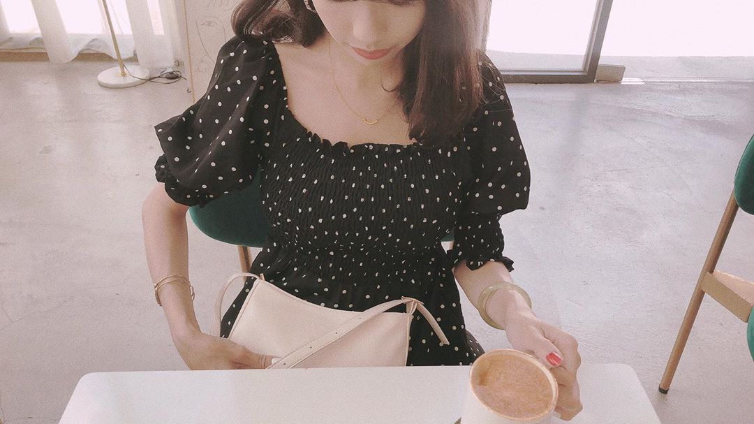 氣質妹子這身材真的太胸猛!~Erica-第1章-图片10
