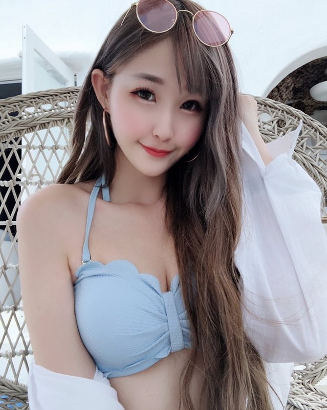 正妹周唯歆一抹甜笑太動人搭配一雙美腿太迷人 就 愛 台 灣 妹-第1章-图片2