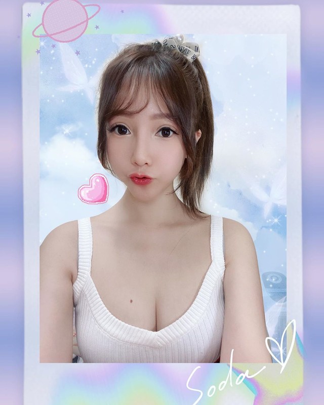 正妹晶晶粉紅色外套自拍惹火深溝呼之欲出身材超好-第1章-图片11