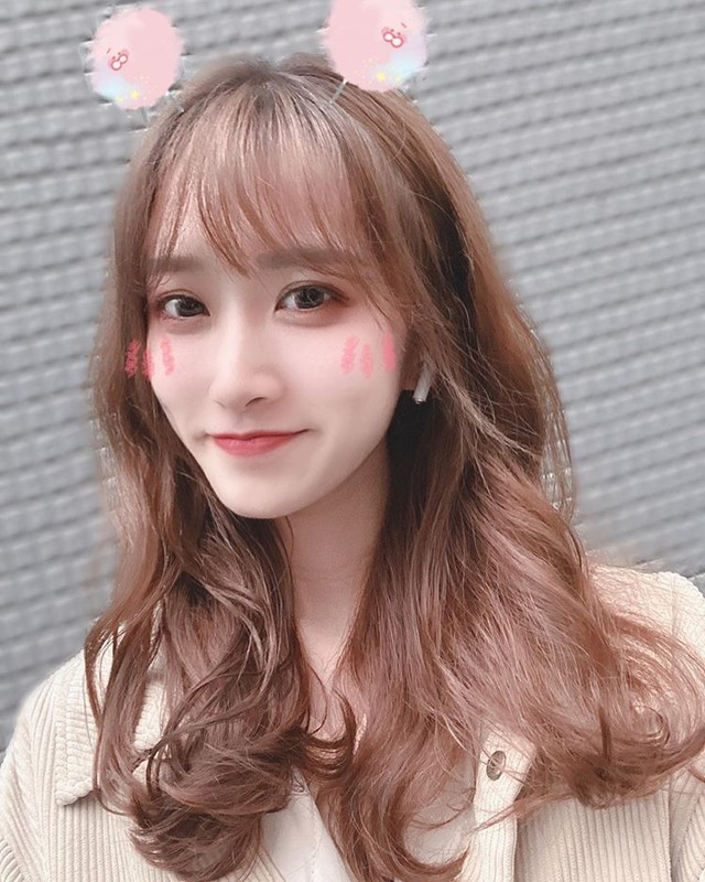 「22吋水蛇腰正妹」阿玟換上無鋼圈內衣酥胸飽滿一樣很吸睛-第1章-图片7