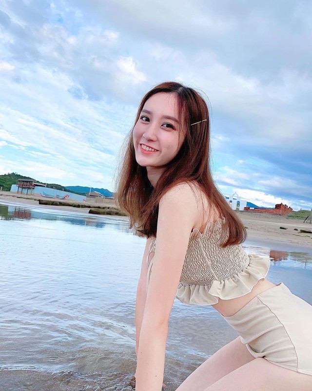 「22吋水蛇腰正妹」阿玟換上無鋼圈內衣酥胸飽滿一樣很吸睛-第1章-图片28