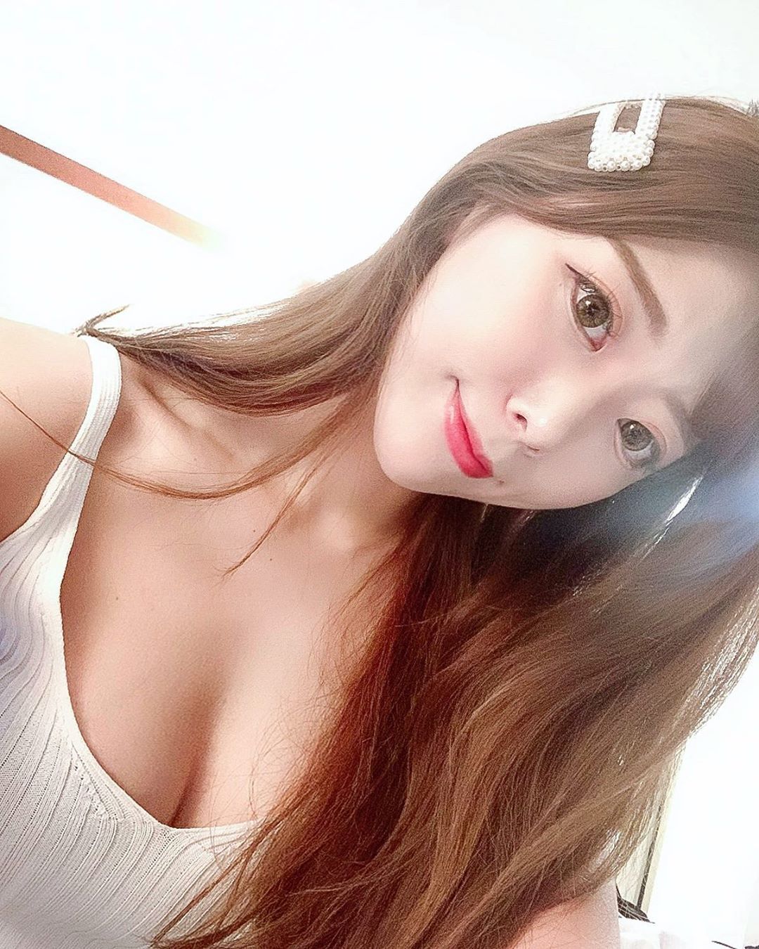 花子Karina 有著白皙的肌膚和一雙笑起來超甜美的電眼-第1章-图片8