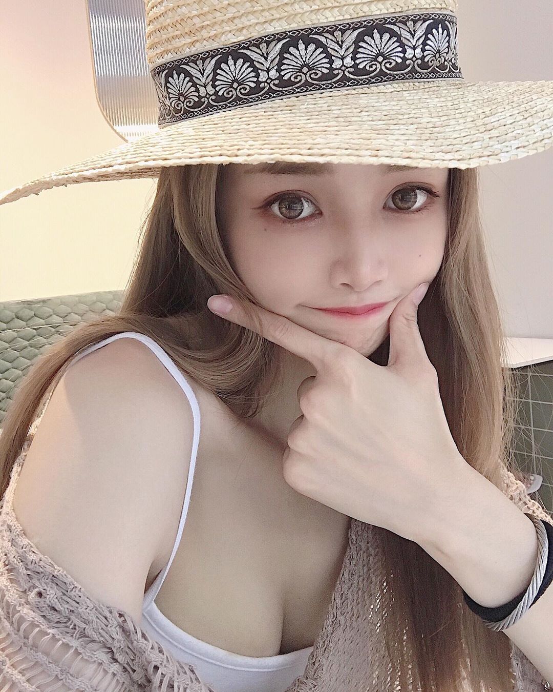 Sharon 白皙大長腿美女性感又迷人-第1章-图片10