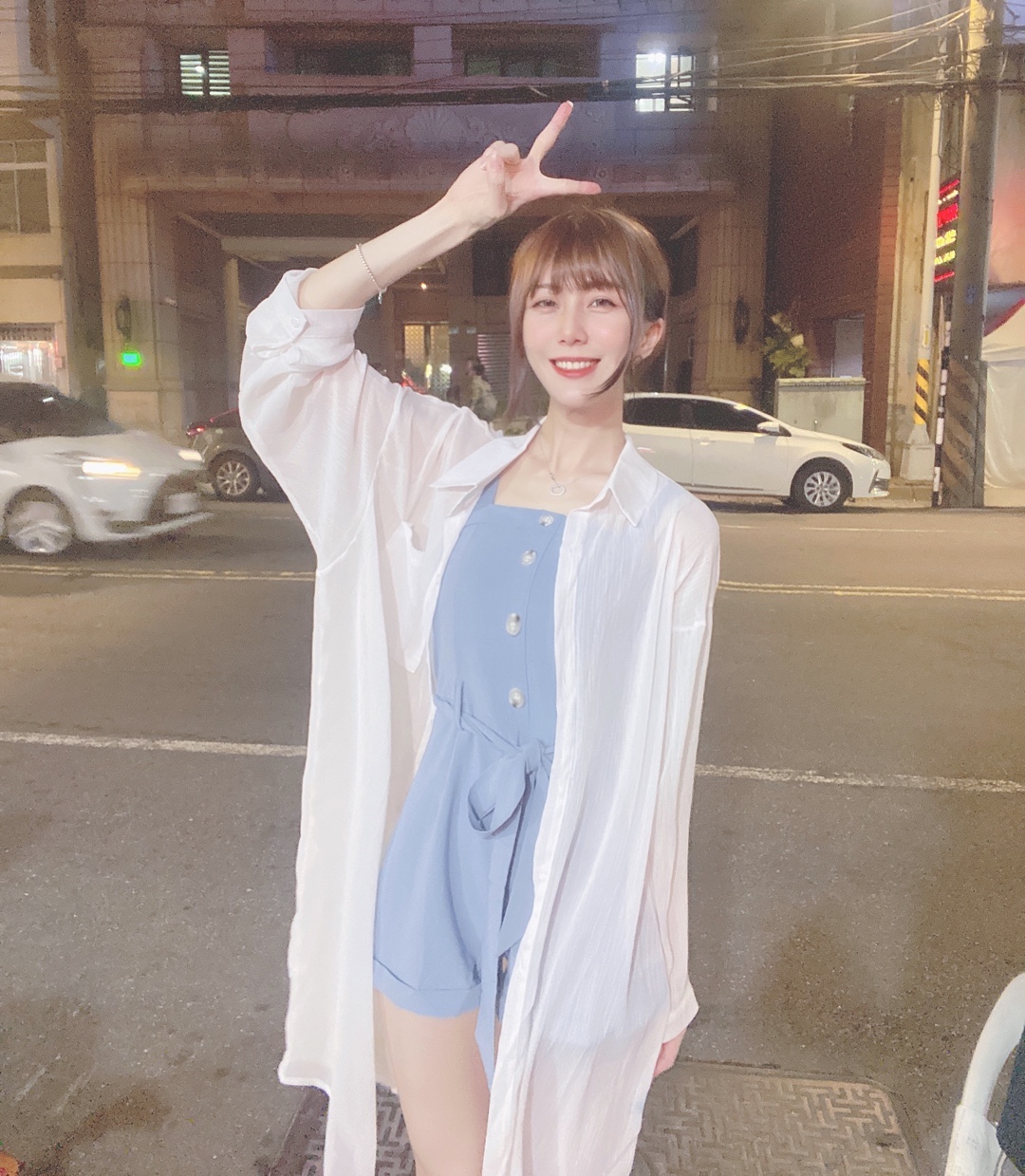 妮婭 溫柔微笑顏值超逆天 網暴動：視覺饗宴-第1章-图片1