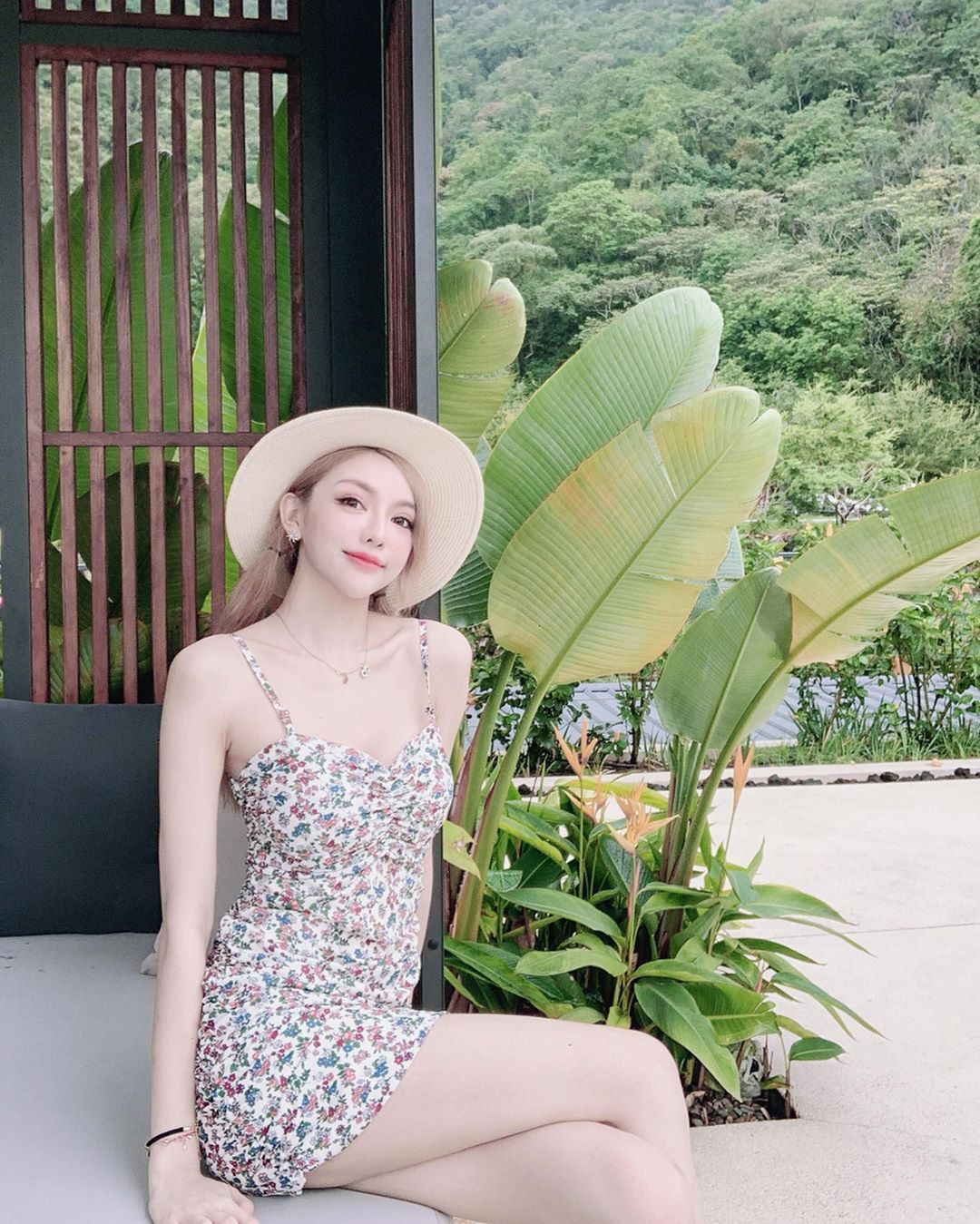 KAKA陳咖喀 空靈氣質正妹臉蛋又美又甜-第1章-图片3