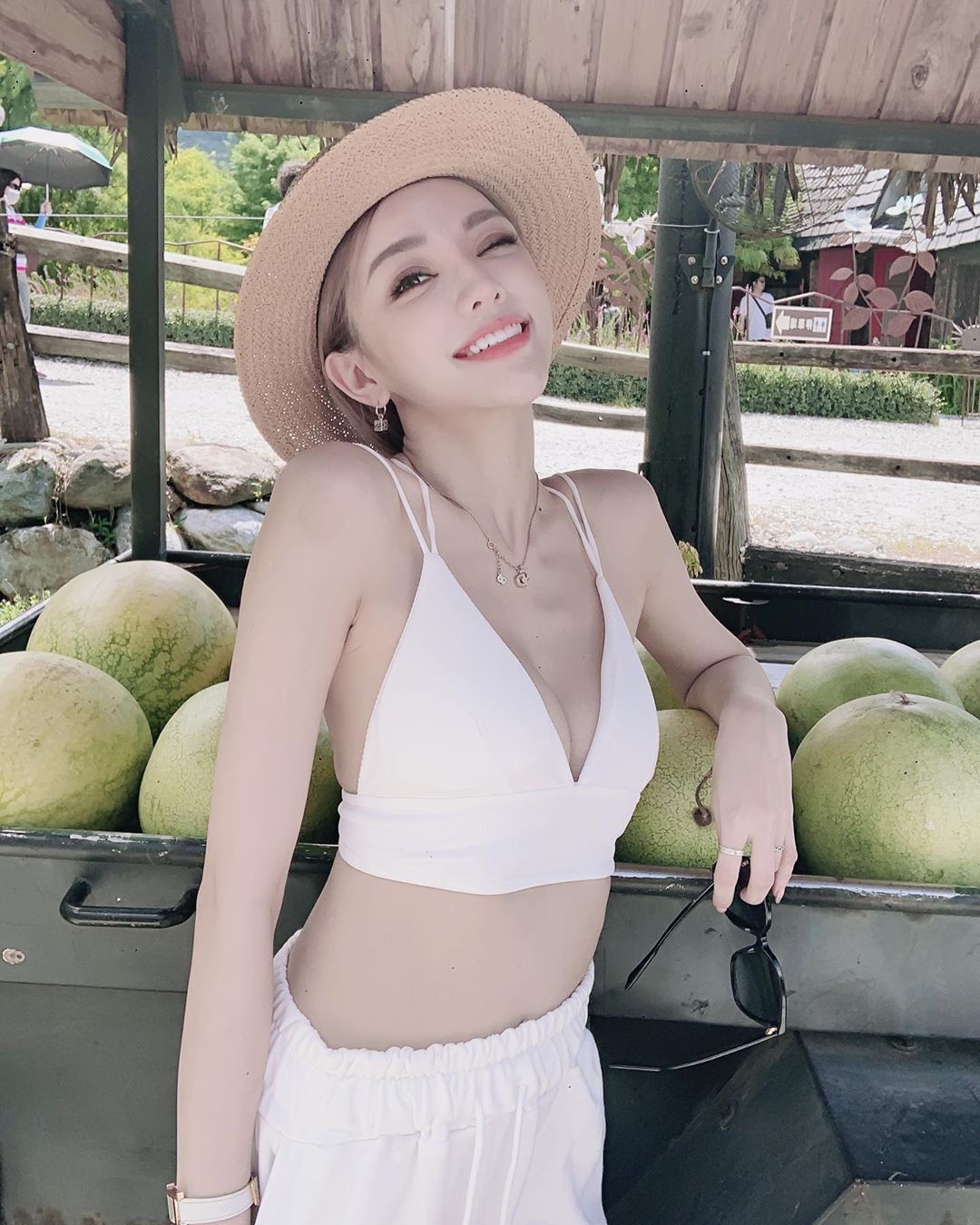 KAKA陳咖喀 空靈氣質正妹臉蛋又美又甜-第1章-图片10