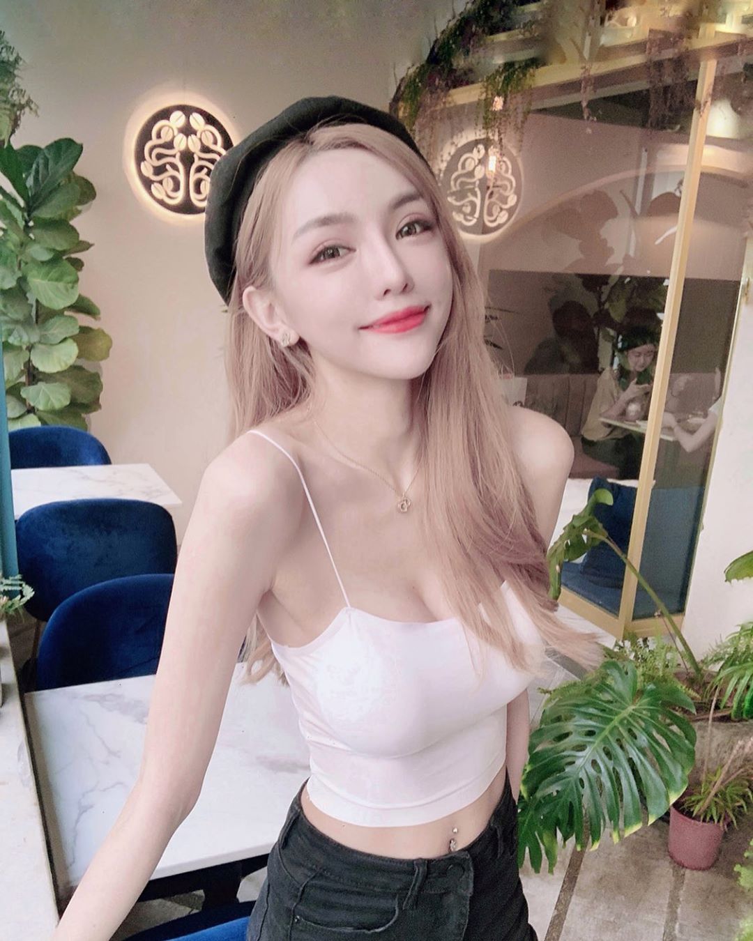 KAKA陳咖喀 空靈氣質正妹臉蛋又美又甜-第1章-图片11