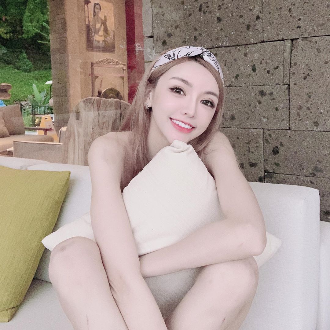 KAKA陳咖喀 空靈氣質正妹臉蛋又美又甜-第1章-图片12