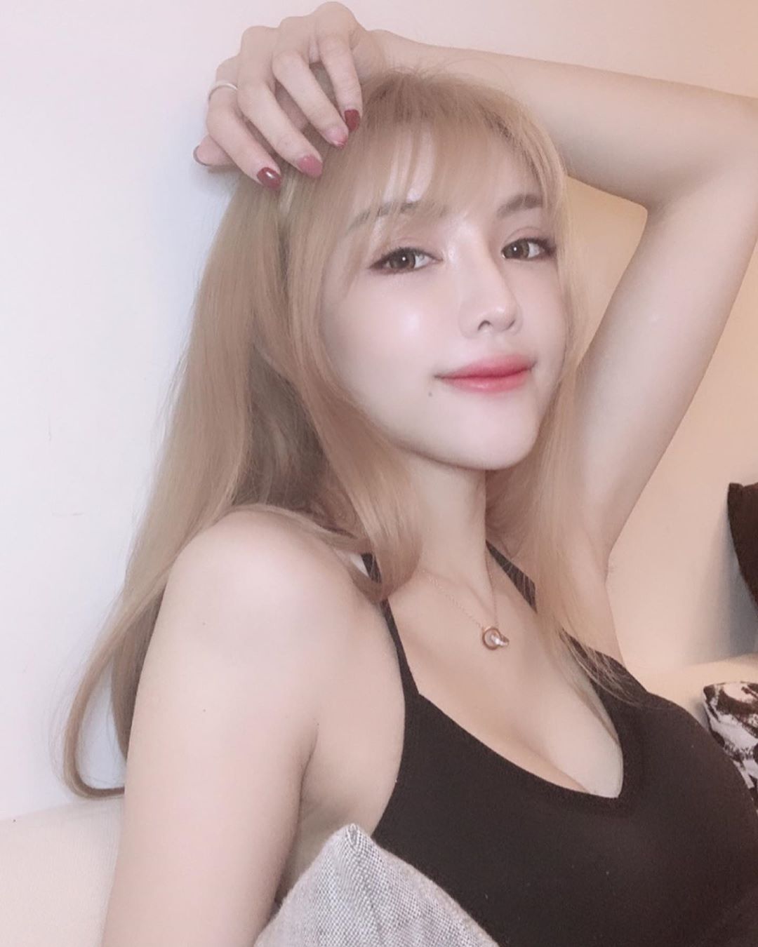 KAKA陳咖喀 空靈氣質正妹臉蛋又美又甜-第1章-图片16