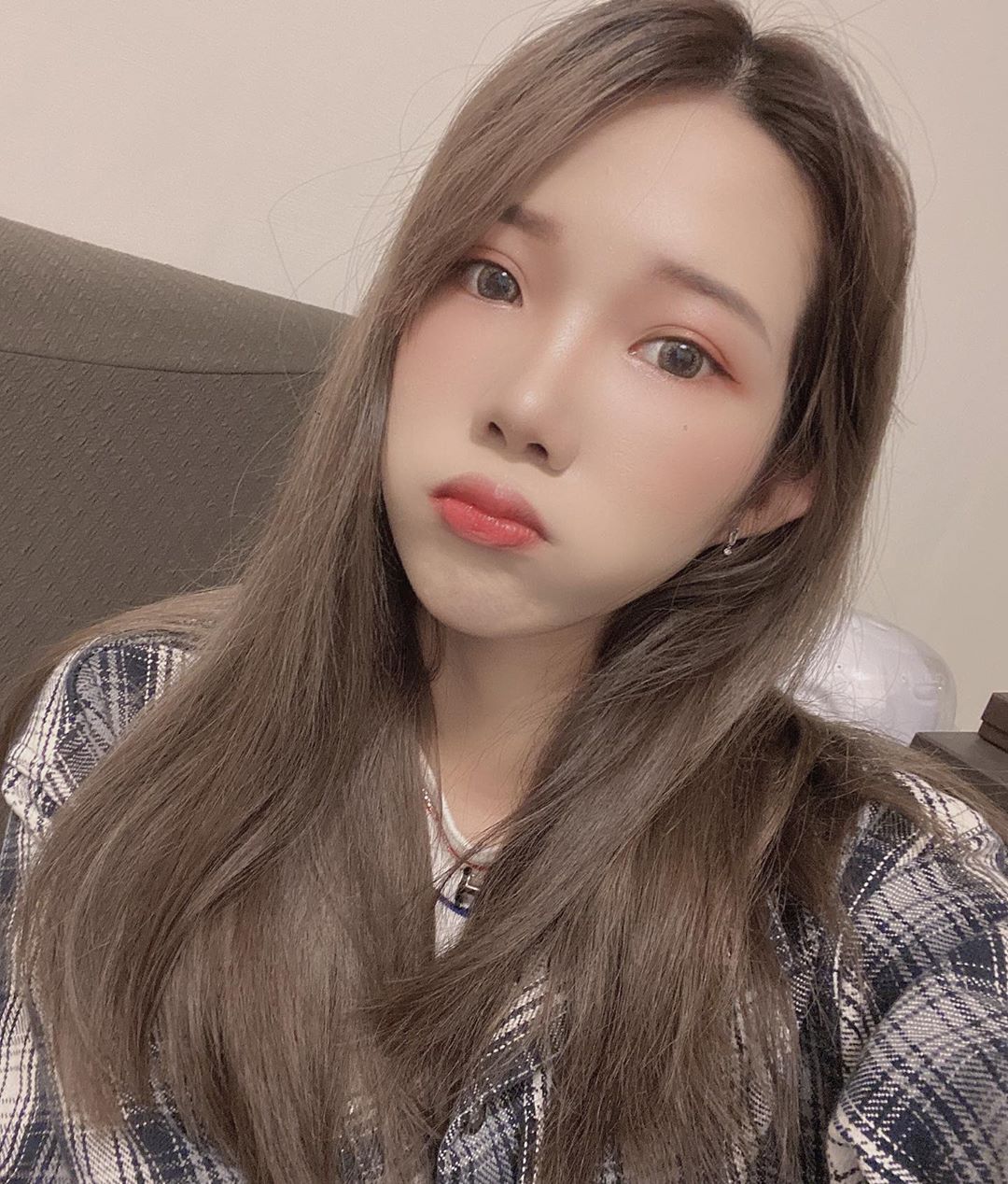 超胸網紅張優 「乳量大爆發」發育得太好.....-第1章-图片3