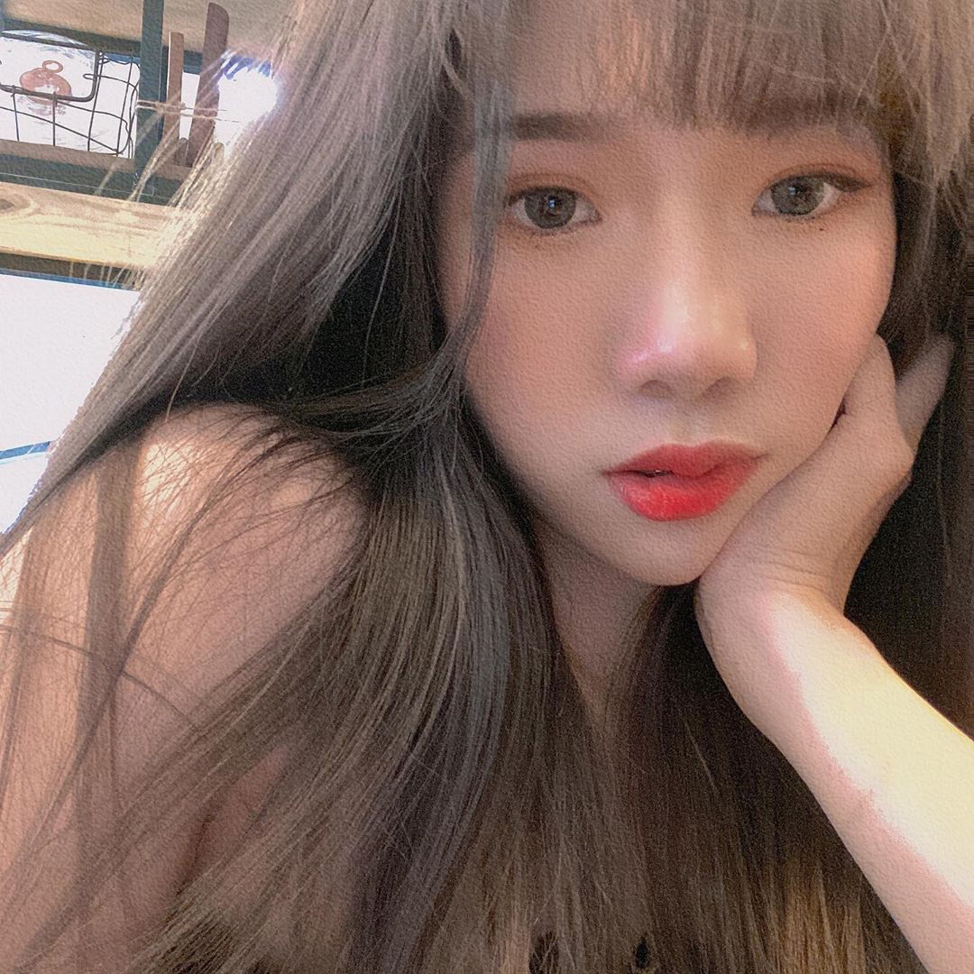 超胸網紅張優 「乳量大爆發」發育得太好.....-第1章-图片5