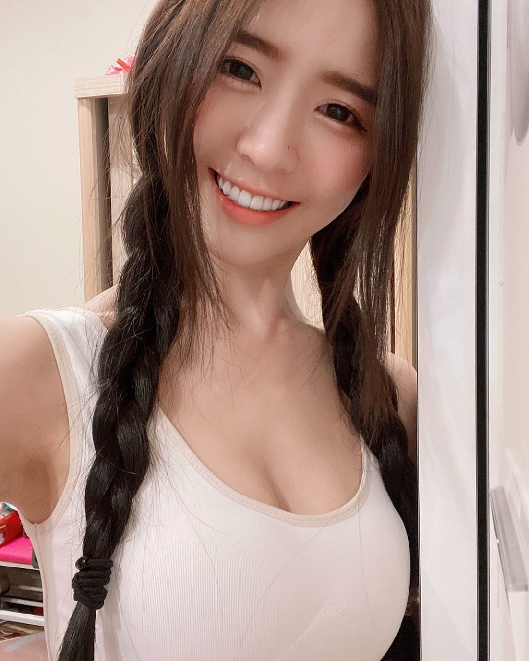 琪琪 意外地超有料...難得一露深溝現-第1章-图片14