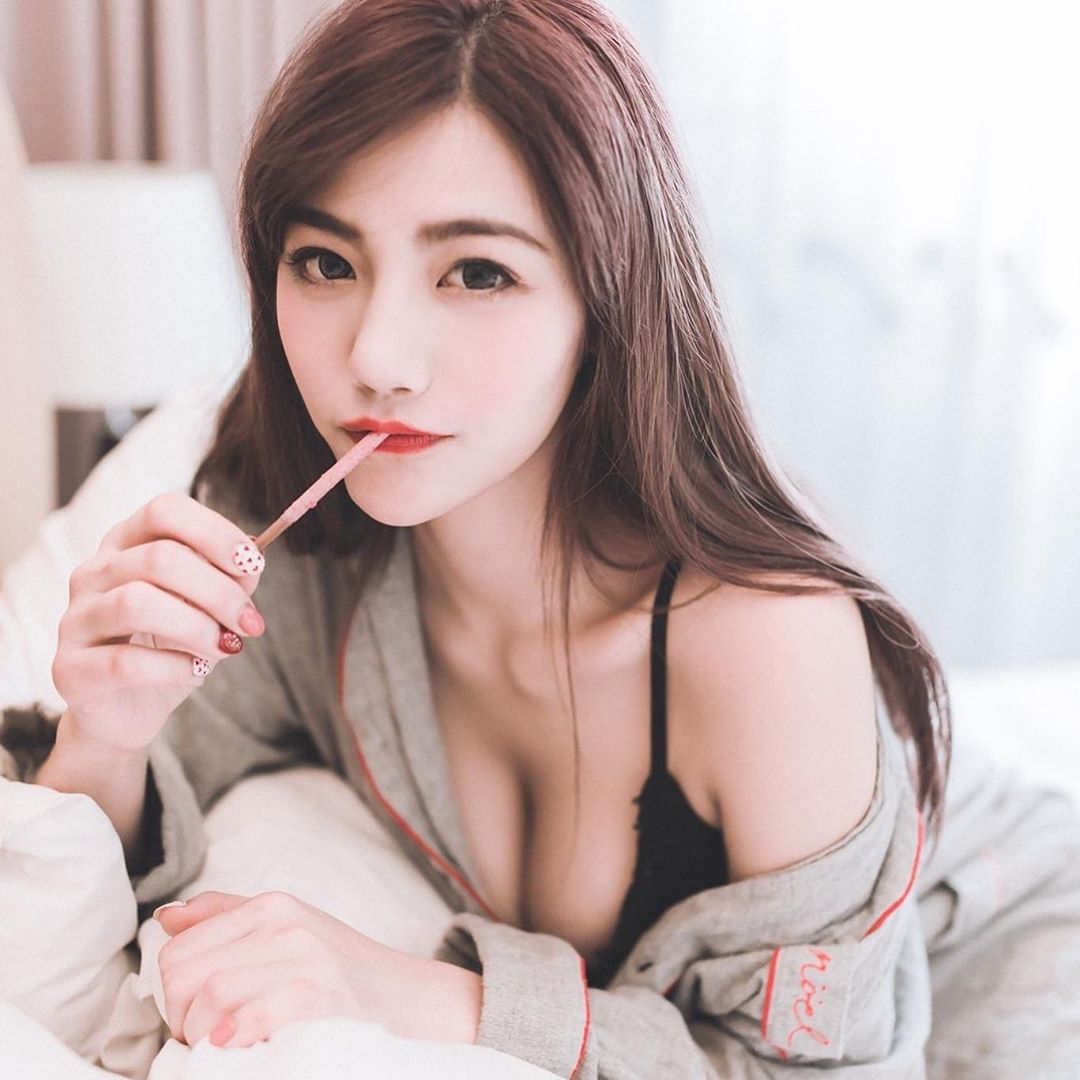 I really want to see when the cat G milk full of two balls are all seen in the light.-第1章-图片9