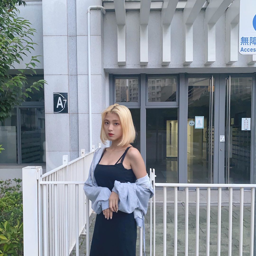At the age of 18, the face and body are also perfect.-第1章-图片11