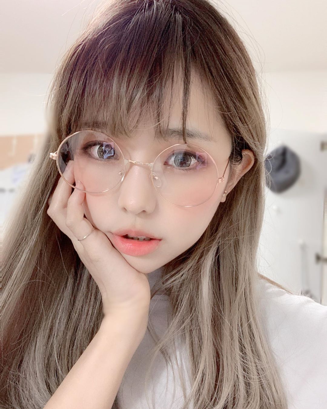 Ely 喜愛角色扮演....又正又兇男網看了全嗨-第1章-图片6