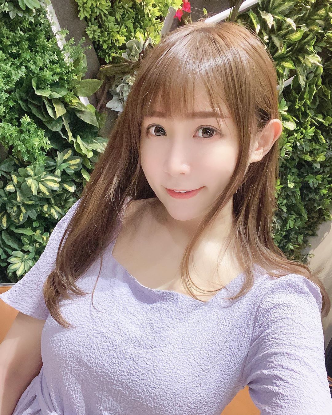 Nico古璇 有著招牌小酒窩笑起來超甜-第1章-图片2